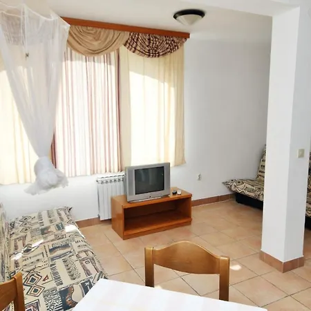 Apartman By The Sea Rtina - Miletici, Zadar - 3257 *