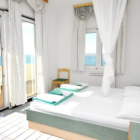 Apartman By The Sea Rtina - Miletici, Zadar - 3257 *
