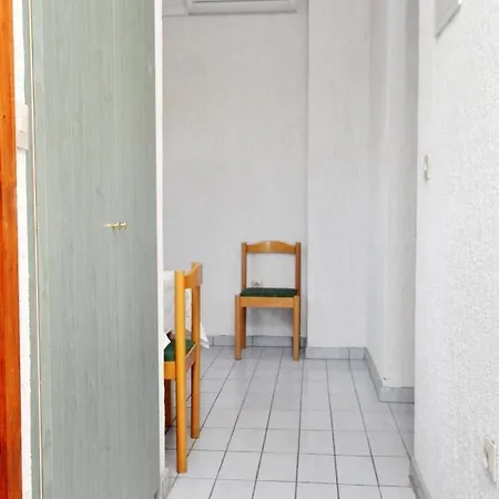 Apartman By The Sea Rtina - Miletici, Zadar - 3257 *